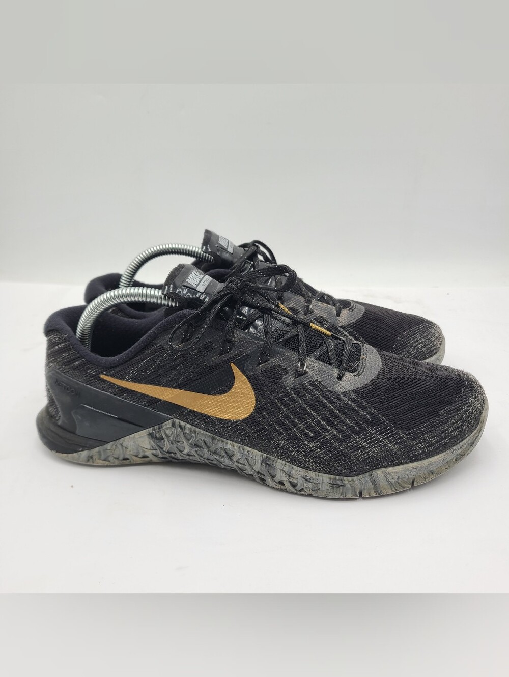 B46 Nike Metcon 3 AMP Cross Training Shoes Womens Size 10 Black Gold 849808-003